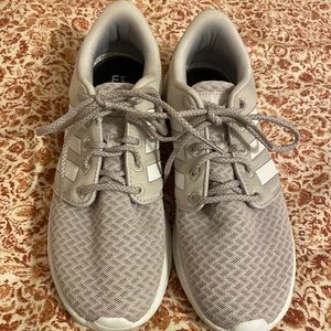 Adidas cloudfoam tennis shoes